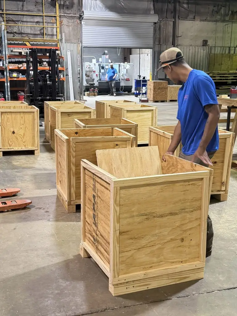 ISPM 15-Compliant Crates and Pallets